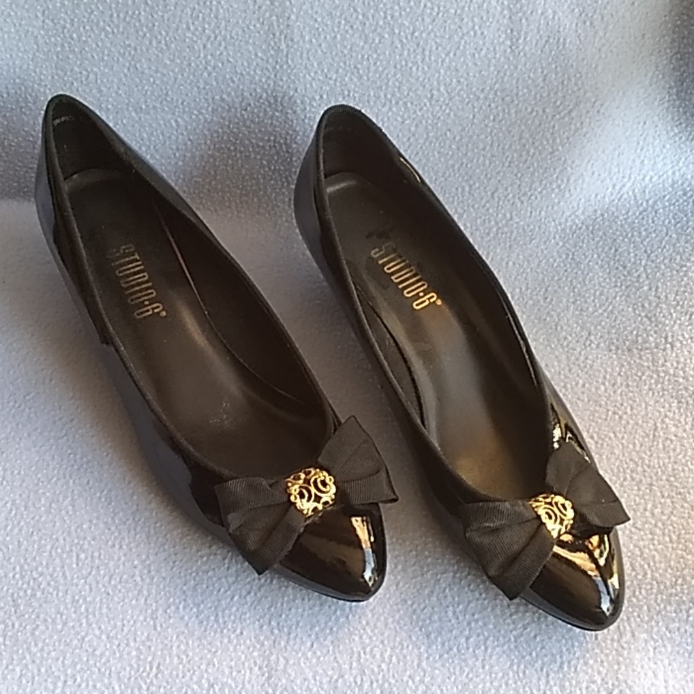 Studio 6 heels